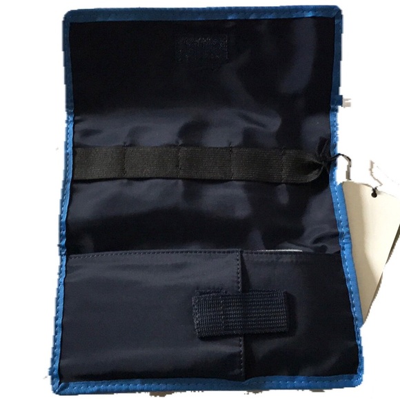 Goodfellow & Co Blue Multipocket Envelope Wallet - Picture 3 of 4